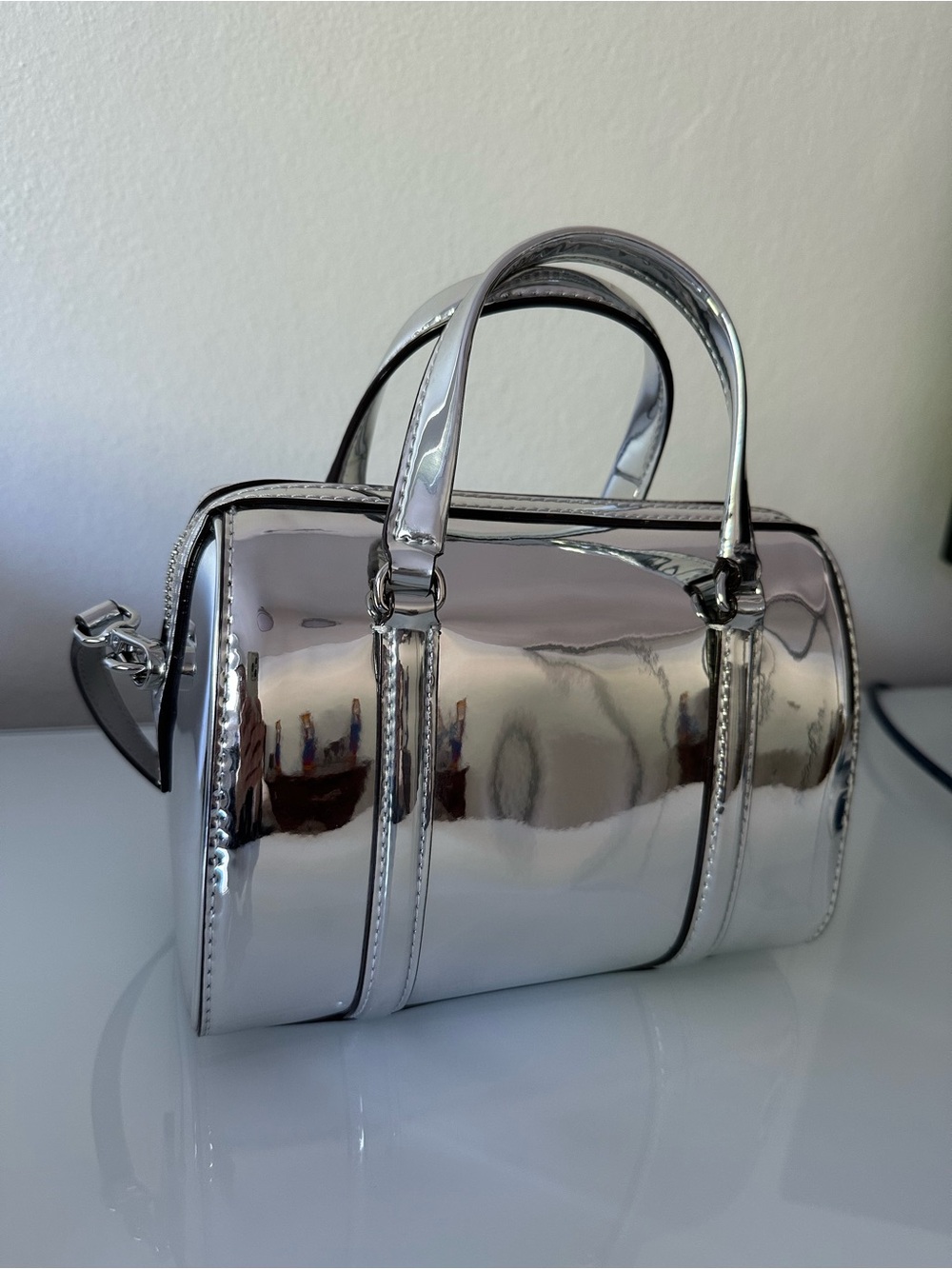 Michael Kors travel crossbody or handbag, silver, mirror finish,new with tag - Picture 2 of 16